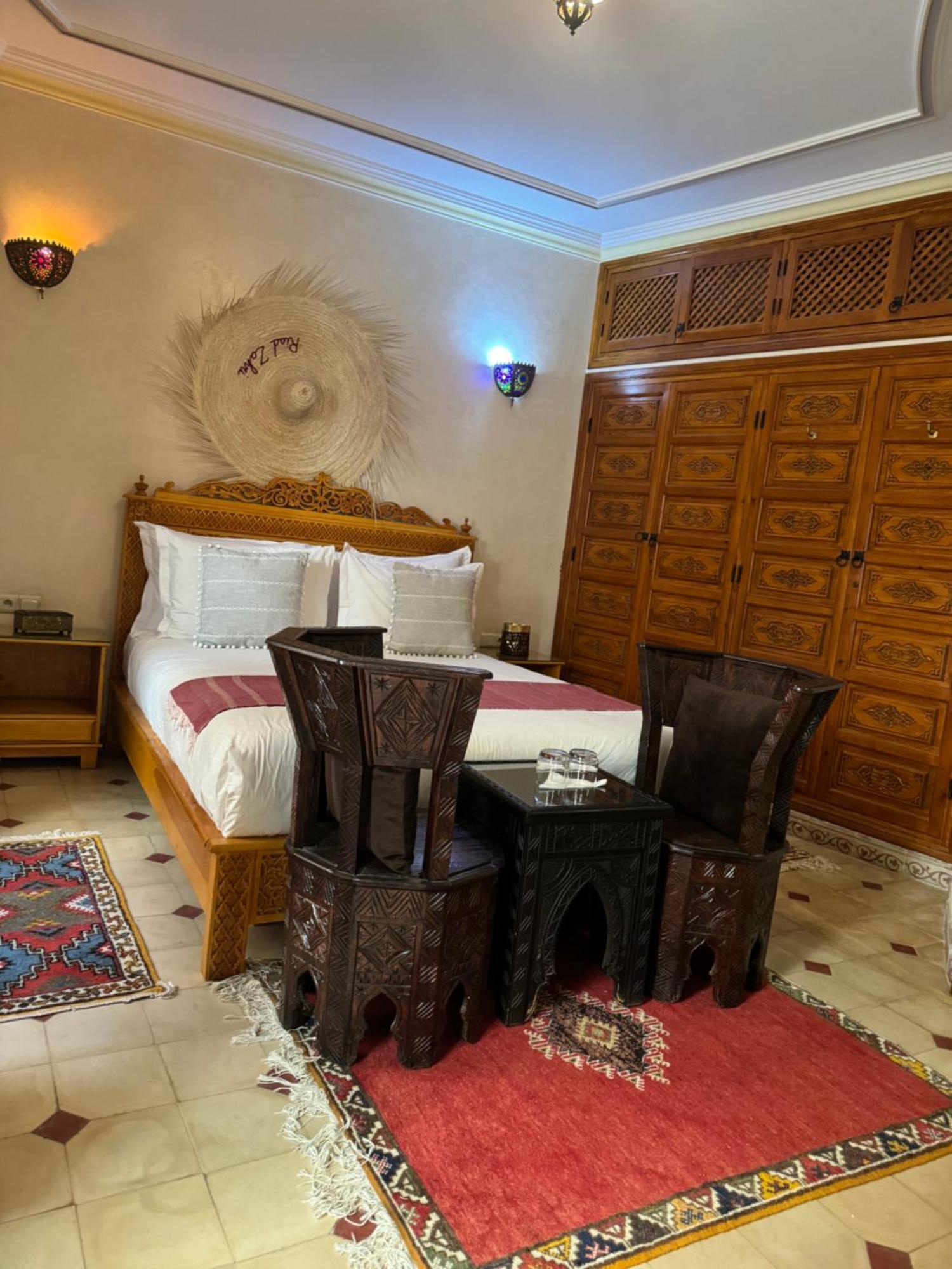 Zahri رياد 2*